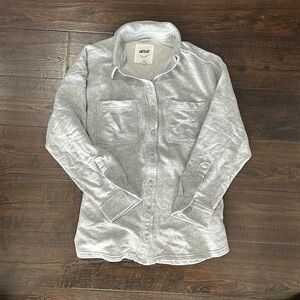 Aerie size -xs oversized soft button up long sleeve shirt never worn like new!